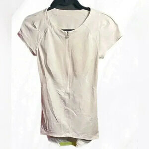 Lululemon Swiftly Tech Short Sleeve White Tee Performance and Style size 6